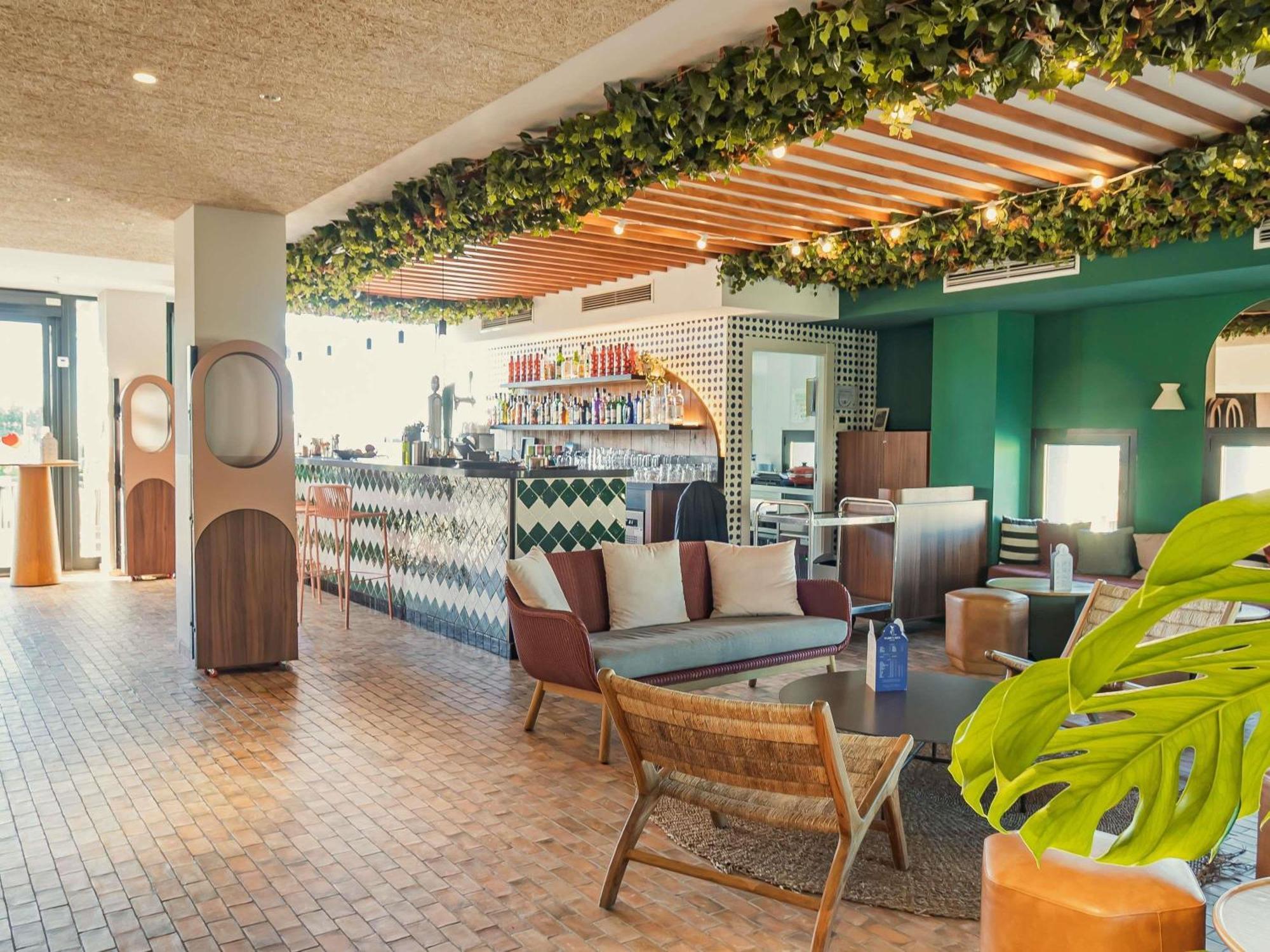 Ibis Styles Sevilla City Santa Justa ภายนอก รูปภาพ