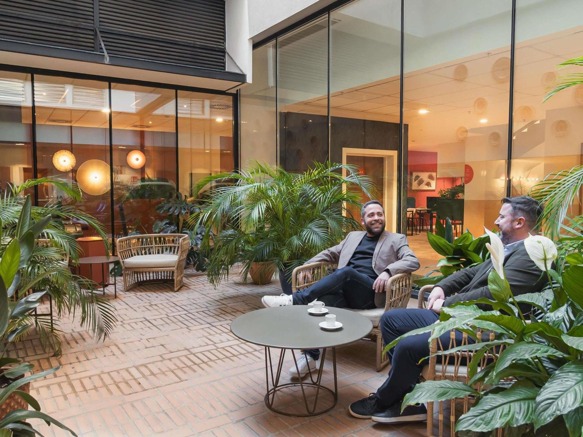 Ibis Styles Sevilla City Santa Justa ภายนอก รูปภาพ