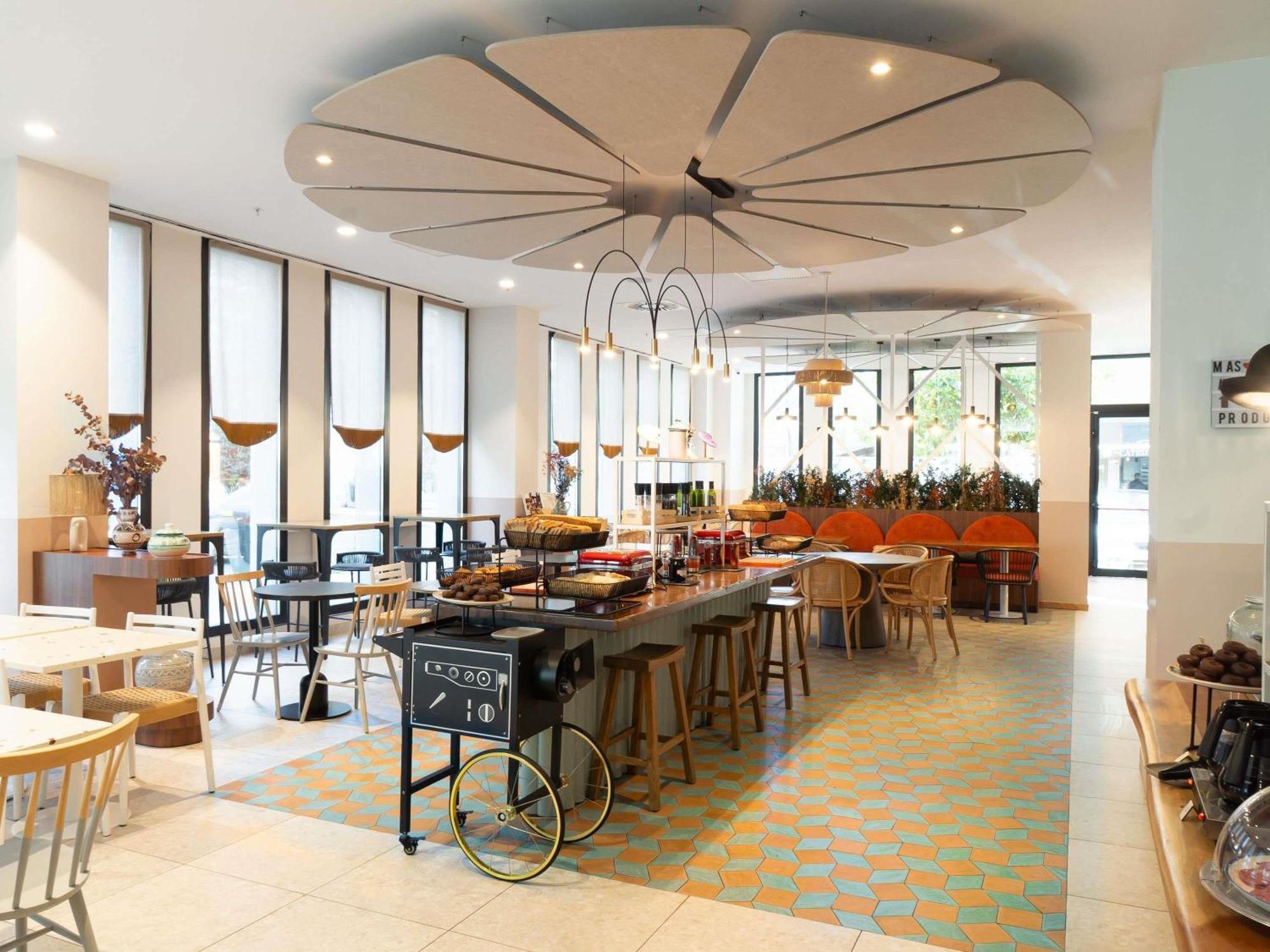 Ibis Styles Sevilla City Santa Justa ภายนอก รูปภาพ