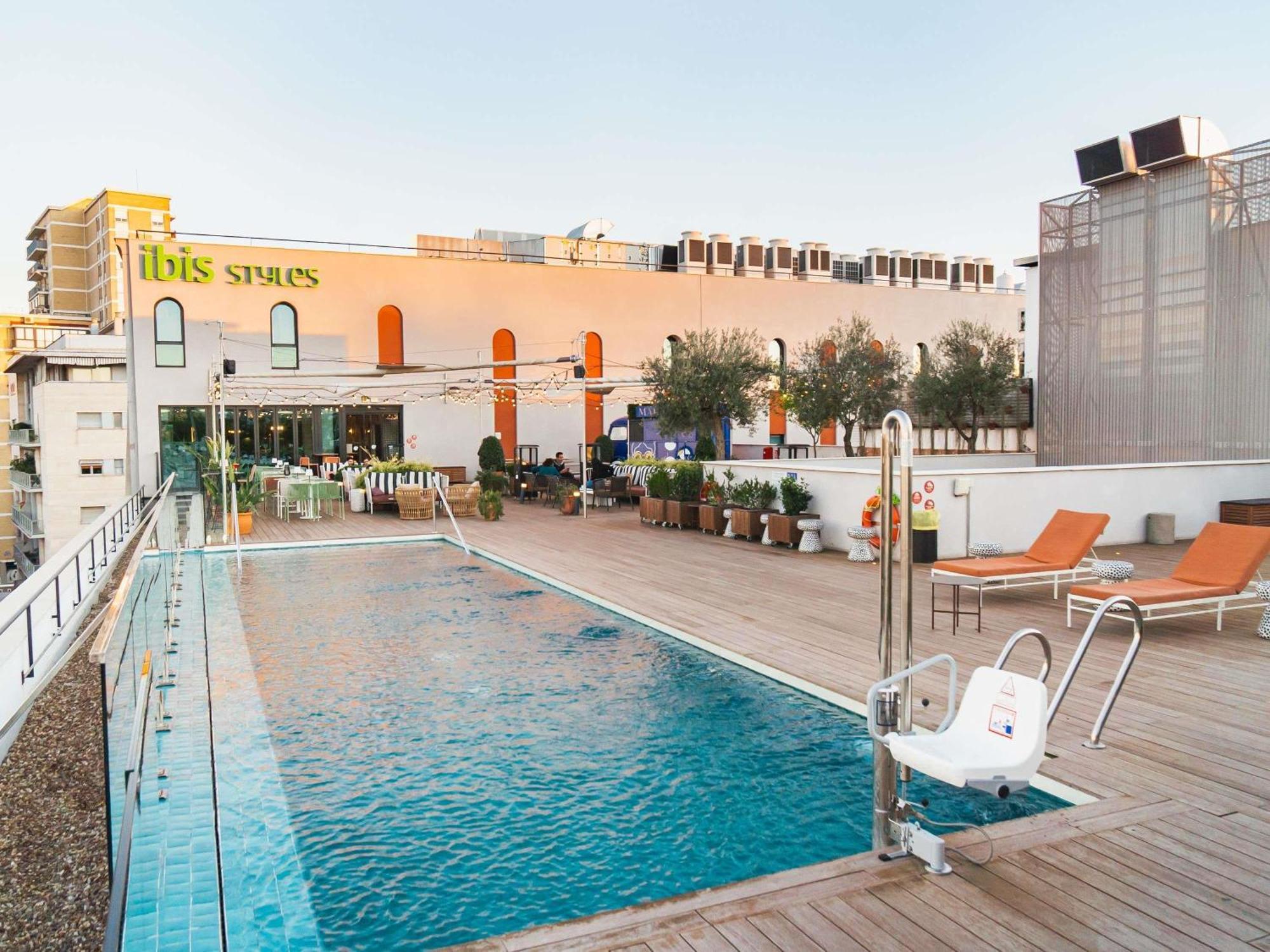 Ibis Styles Sevilla City Santa Justa ภายนอก รูปภาพ